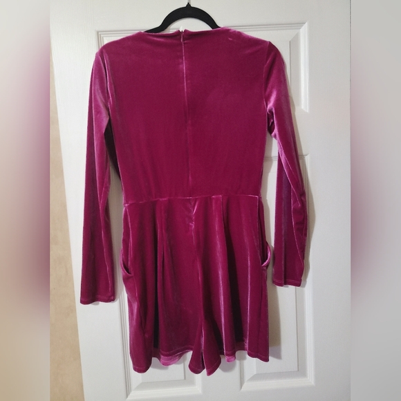Candies long sleeve velvet Romper - Picture 5 of 9